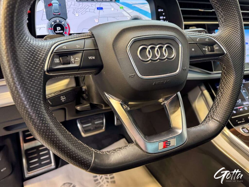 Photo du véhicule Audi Q8