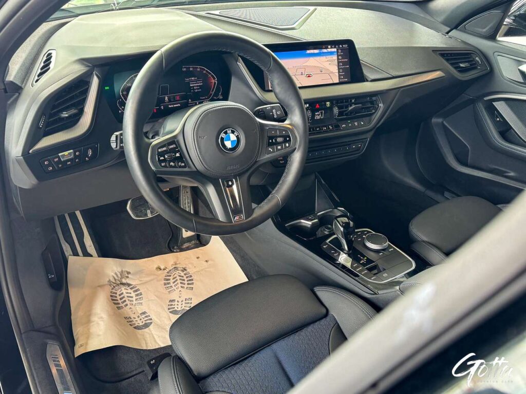 Photo du véhicule BMW 118