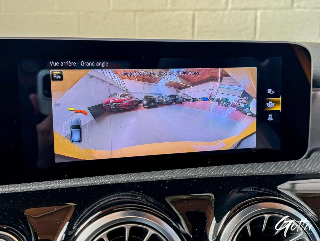Photo du véhicule Mercedes-Benz GLA 200