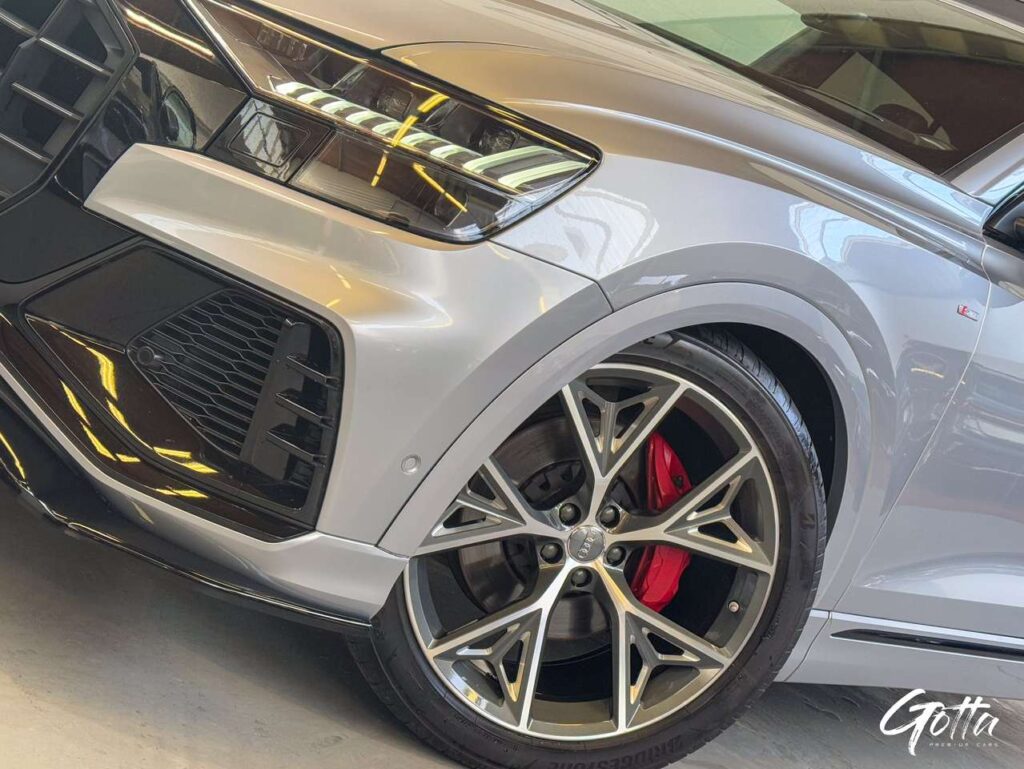Photo du véhicule Audi Q8