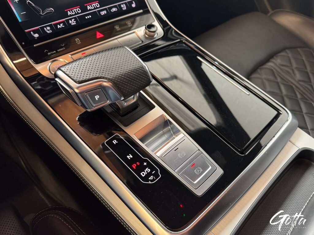 Photo du véhicule Audi Q8