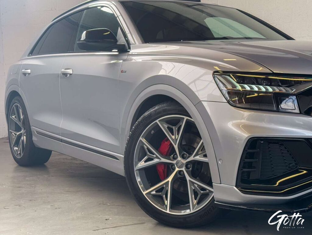 Photo du véhicule Audi Q8