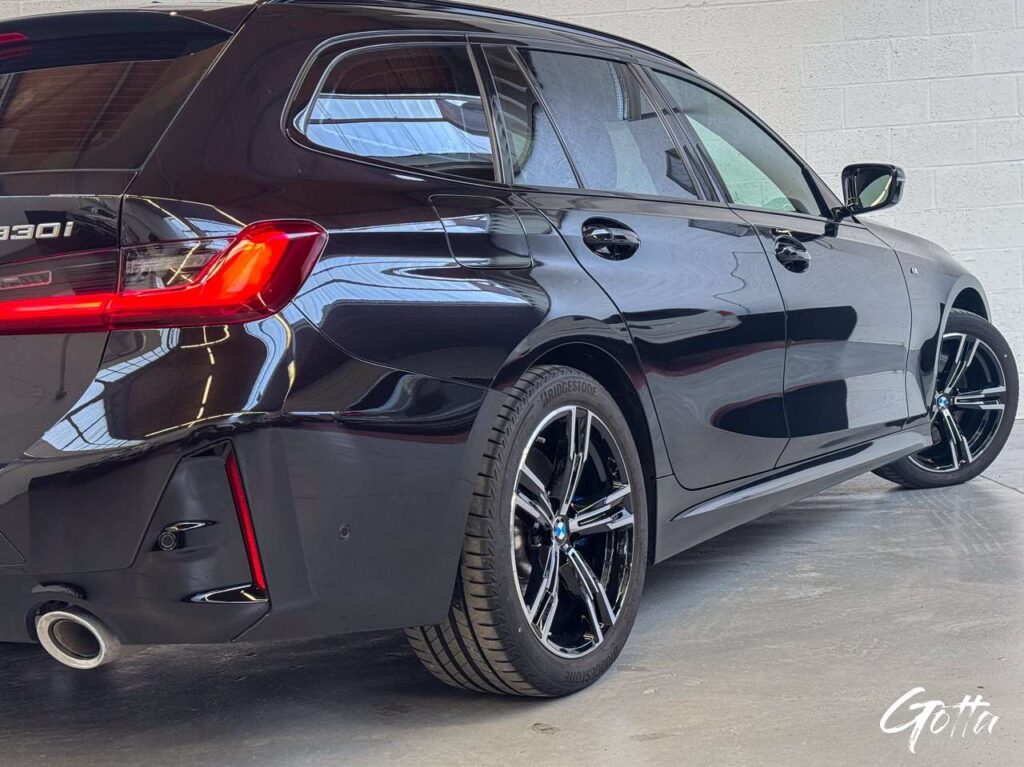 Photo du véhicule BMW 330