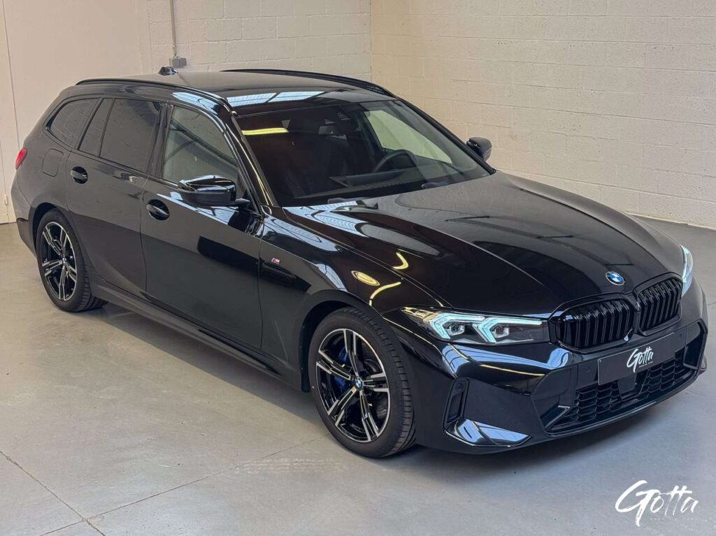 Photo du véhicule BMW 330