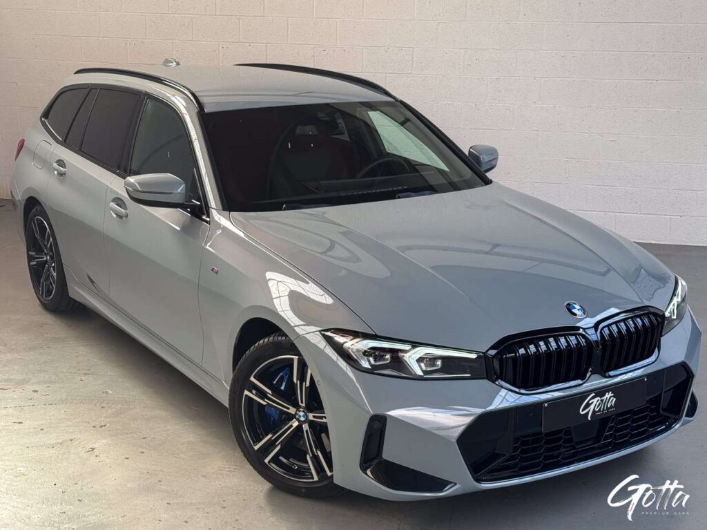 Photo du véhicule BMW 330