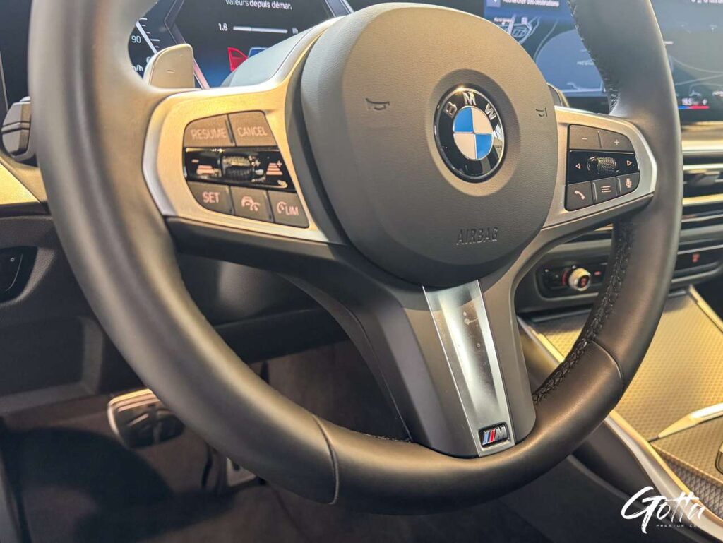 Photo du véhicule BMW 330