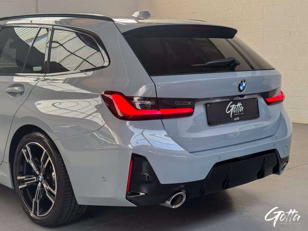 Photo du véhicule BMW 330